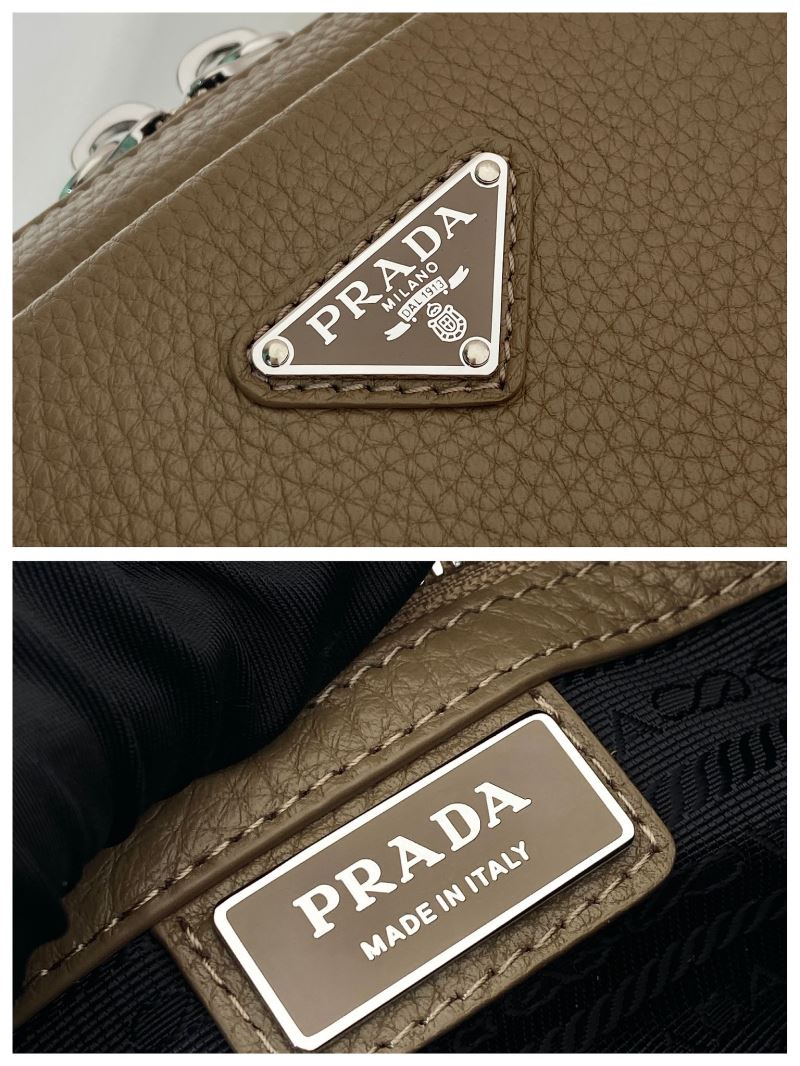 Pra*a waist chest packs